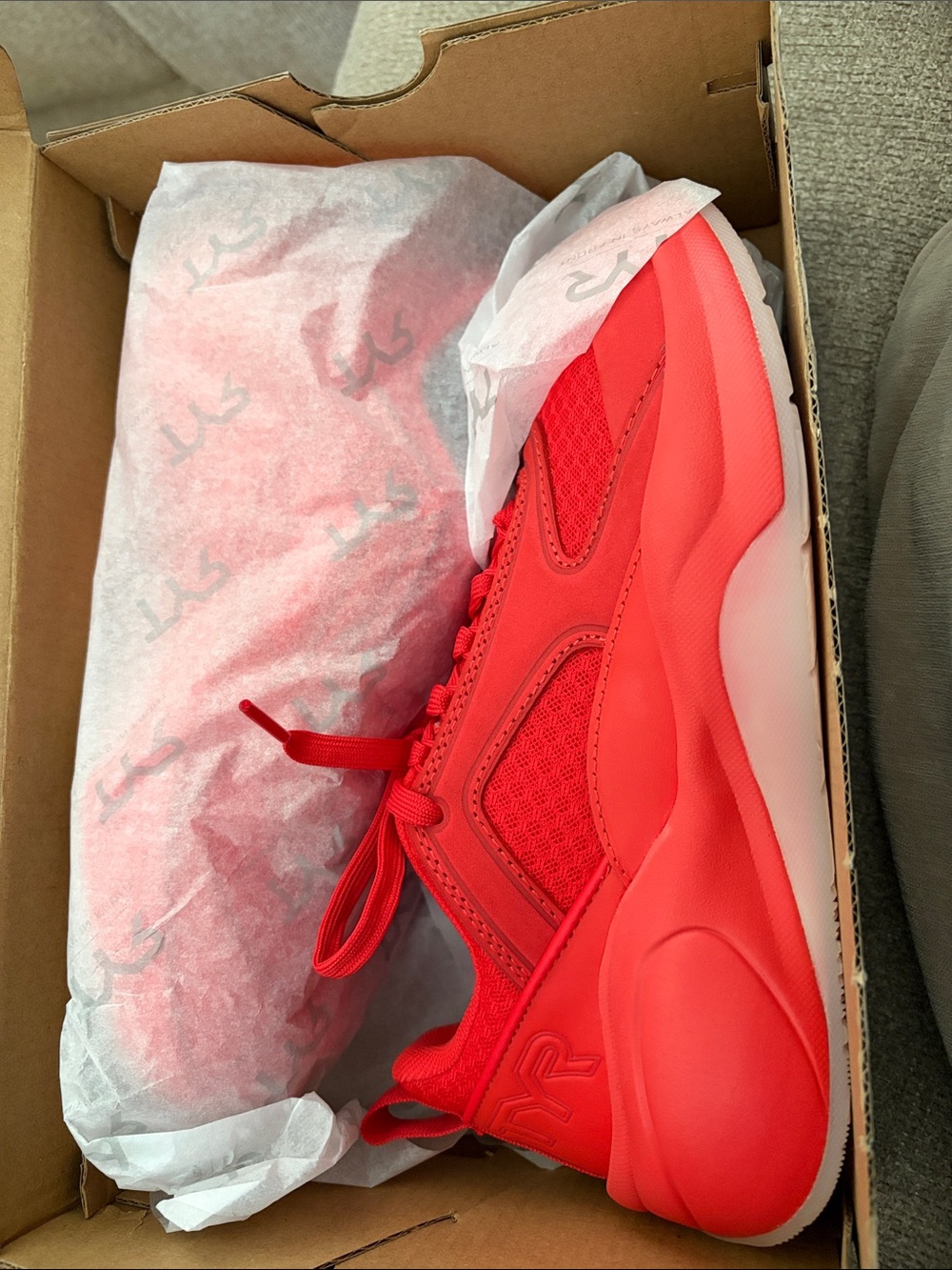TYR Women's CXT-FLOW Trainer - Vibrant Red - Picture 2 of 3